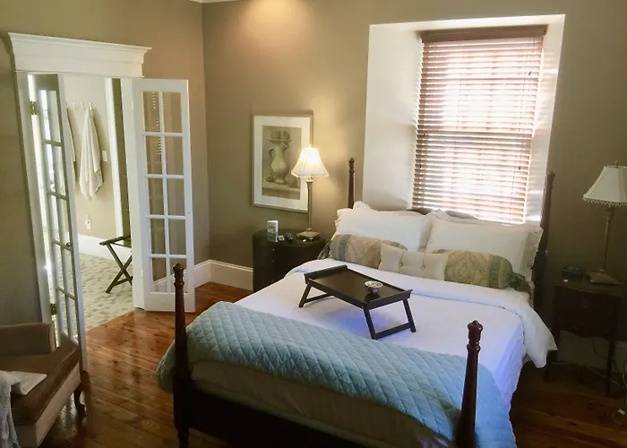 Clyde Hall Bed And Breakfast